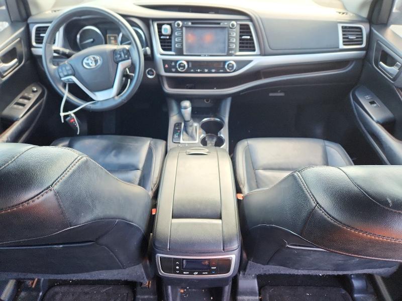 Photo 8 from auction – 2015 TOYOTA HIGHLANDER with VIN 5TDKKRFH8FS113267