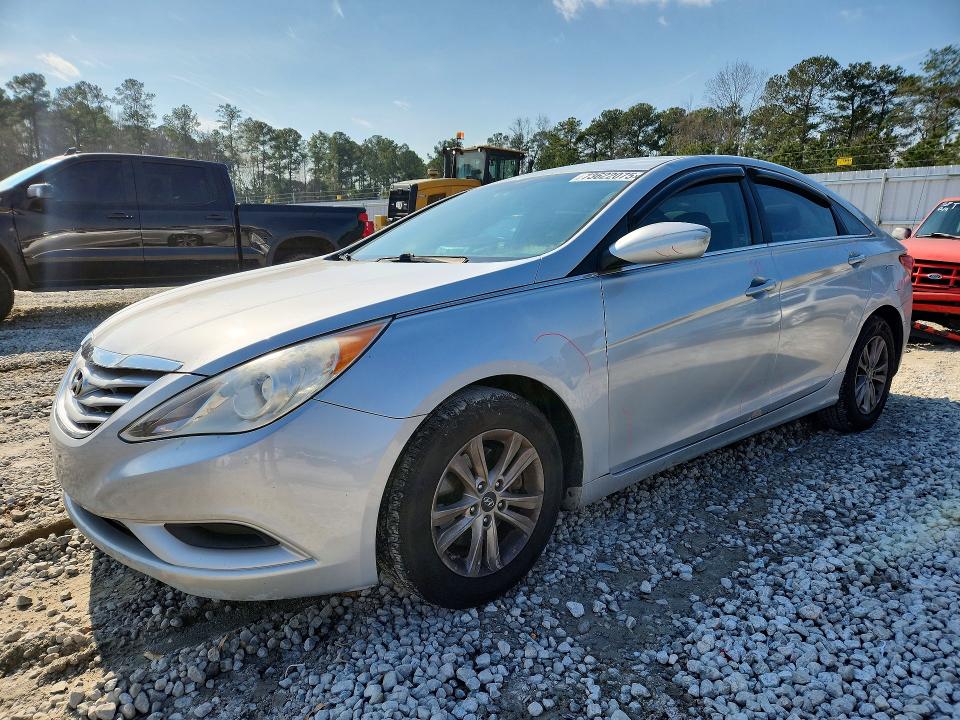 Снимка 1 от търг – 2012 HYUNDAI SONATA с VIN 5NPEB4AC0CH423457