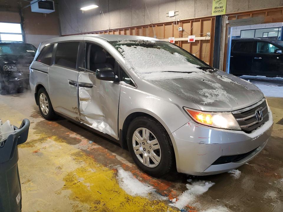 Photo 4 from auction – 2011 HONDA ODYSSEY LX with VIN 5FNRL5H23BB007093