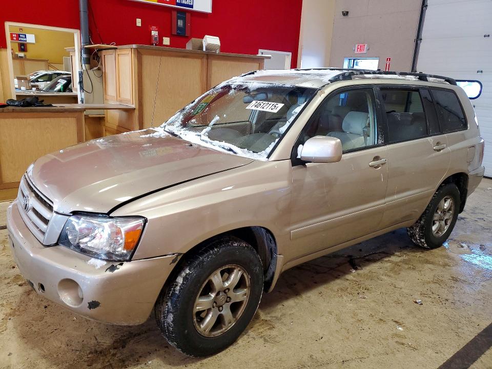 TOYOTA HIGHLANDER 2005 with VIN JTEEP21A250109843 - Photo from auction