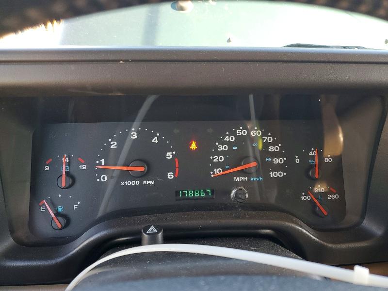 Photo 9 from auction – 2001 JEEP WRAGLR SPT with VIN 1J4FA49S51P349645