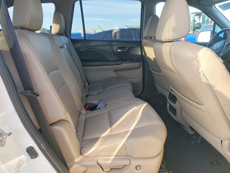 Photo 11 from auction – 2016 HONDA PILOT EXL with VIN 5FNYF6H58GB057062