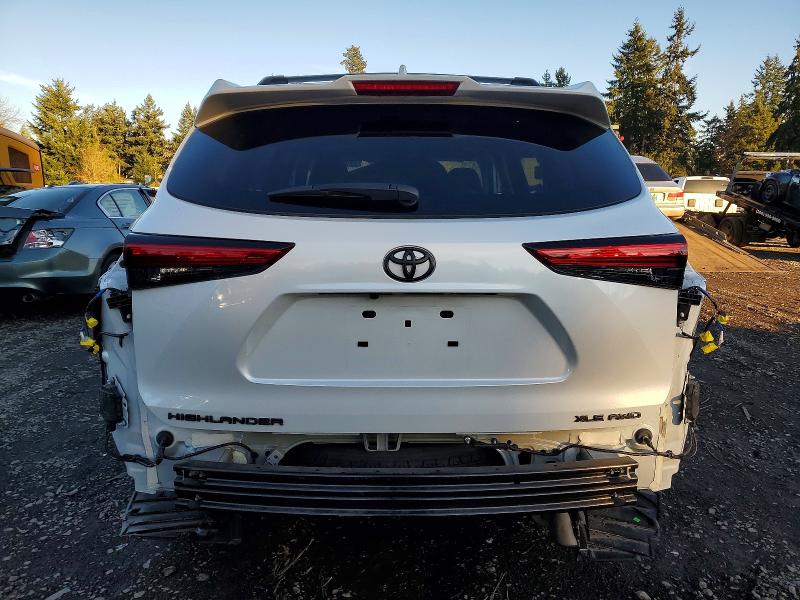 Photo 6 from auction – 2022 TOYOTA HIGHLANDER with VIN 5TDGZRBH8NS591324