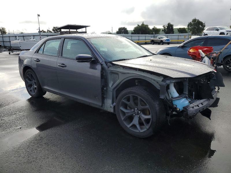 Photo 4 from auction – 2021 CHRYSLER 300 S with VIN 2C3CCABG6MH660716