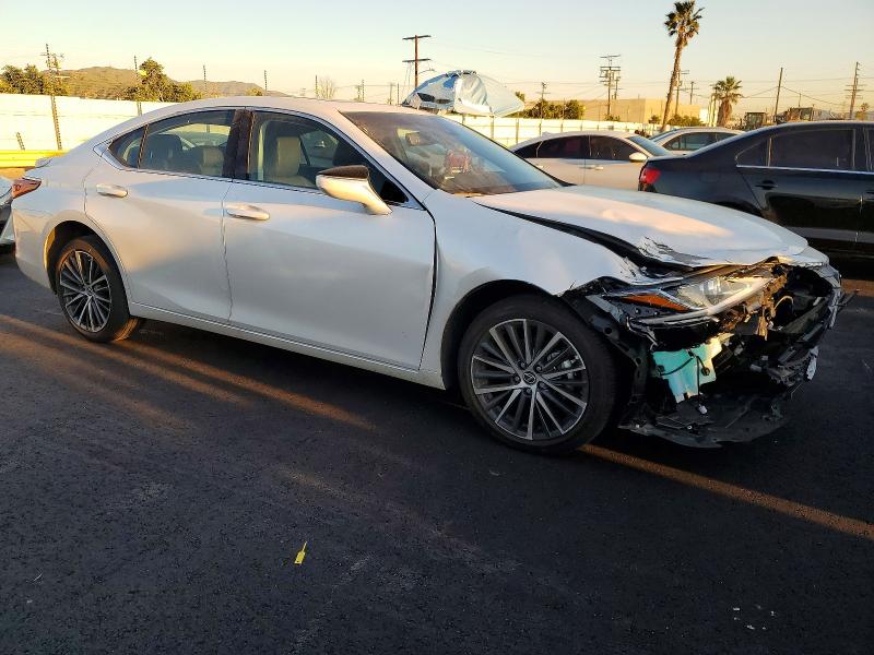 Photo 4 from auction – 2025 LEXUS ES with VIN 58ADA1C14SU071761