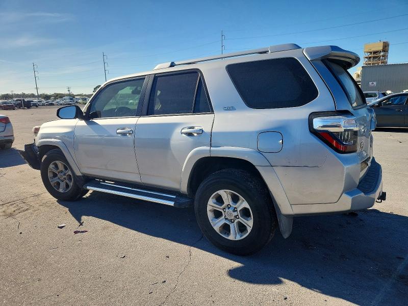 Photo 2 from auction – 2016 TOYOTA 4RUNNER with VIN JTEZU5JR8G5138769