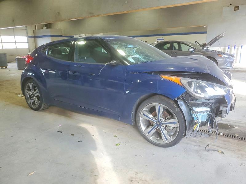 Photo 4 from auction – 2017 HYUNDAI VELOSTER with VIN KMHTC6AD3HU323645