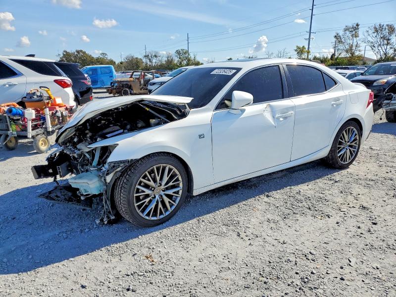 LEXUS IS 250 2015 with VIN JTHBF1D23F5044061 - Photo from auction