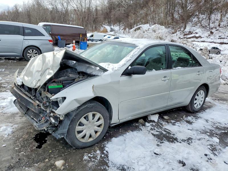 TOYOTA CAMRY LE 2006 with VIN 4T1BE32K86U152714 - Photo from auction