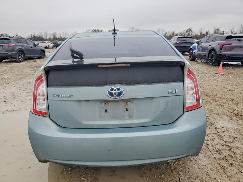 Photo 6 from auction – 2013 TOYOTA PRIUS with VIN JTDKN3DU8D1677077