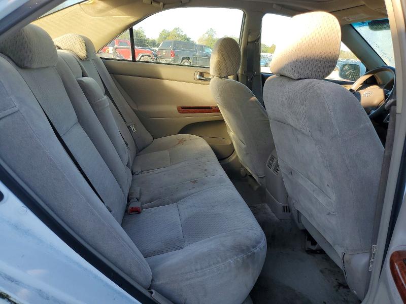 Photo 10 from auction – 2003 TOYOTA CAMRY LE with VIN 4T1BF32K33U061164