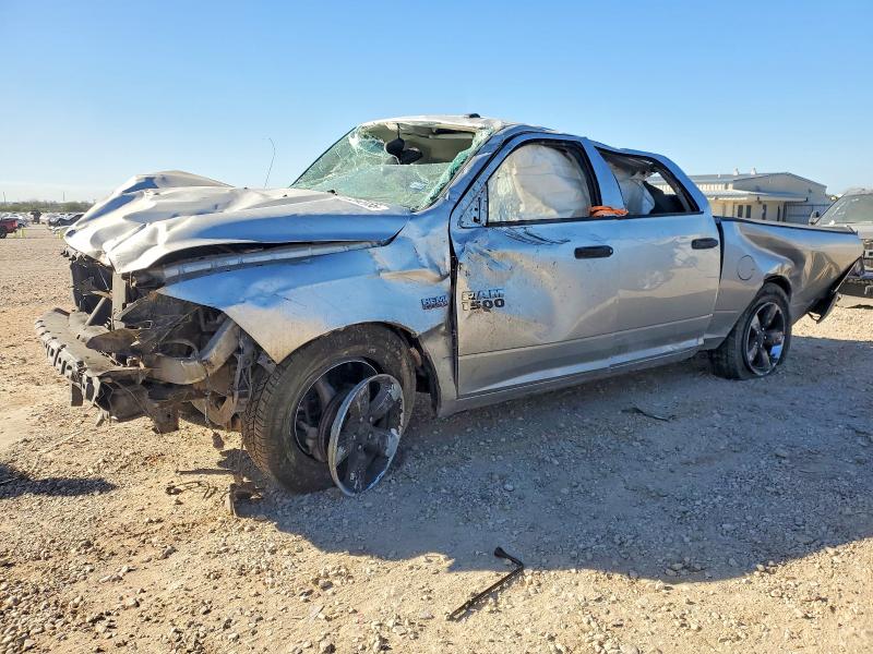 RAM 1500 2015 with VIN 3C6RR6KT5FG698334 - Photo from auction