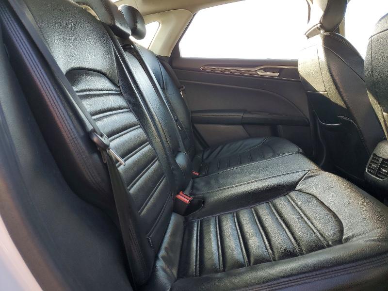 Photo 10 from auction – 2019 FORD FUSION with VIN 3FA6P0LU7KR110959