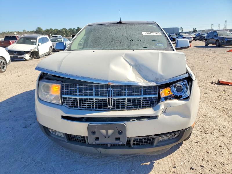 Photo 5 from auction – 2009 LINCOLN MKX with VIN 2LMDU68C29BJ07618