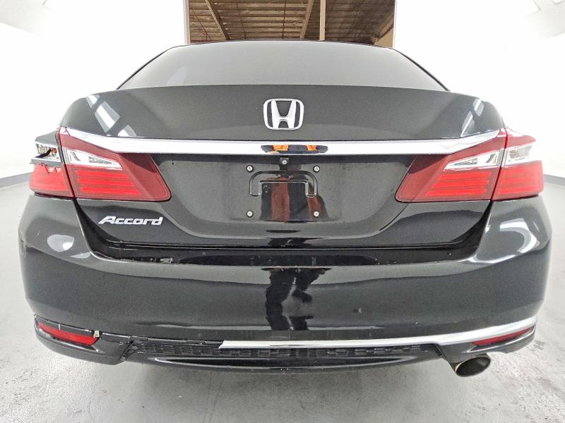 Photo 6 from auction – 2017 HONDA ACCORD LX with VIN 1HGCR2F32HA002209