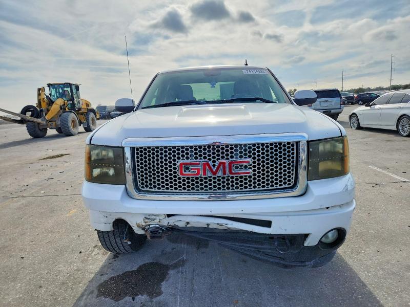 Photo 5 from auction – 2008 GMC NEW SIERRA with VIN 2GTEC638081181411