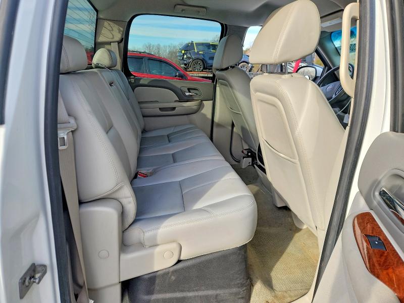 Photo 10 from auction – 2008 GMC SIERRA K15 with VIN 3GTEK13M78G103539