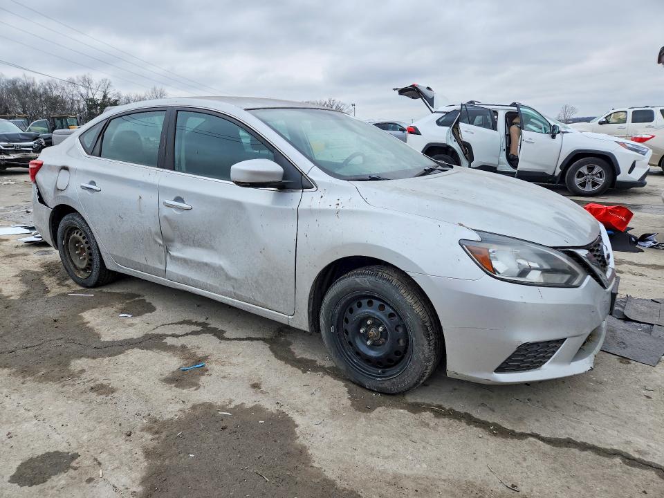 Photo 4 from auction – 2016 NISSAN SENTRA S with VIN 3N1AB7AP1GY217871