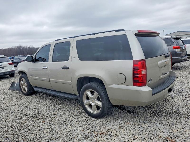 Photo 2 from auction – 2008 CHEVROLET SUBURBAN with VIN 3GNFK16368G178182