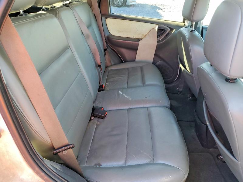 Photo 10 from auction – 2005 FORD ESCAPE with VIN 1FMYU931X5KD73263