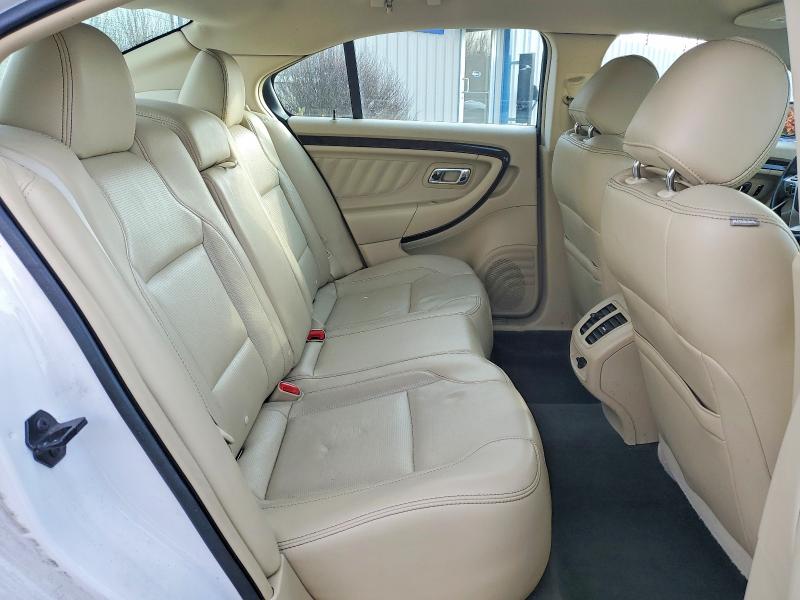 Photo 10 from auction – 2015 FORD TAURUS LIM with VIN 1FAHP2F88FG171625