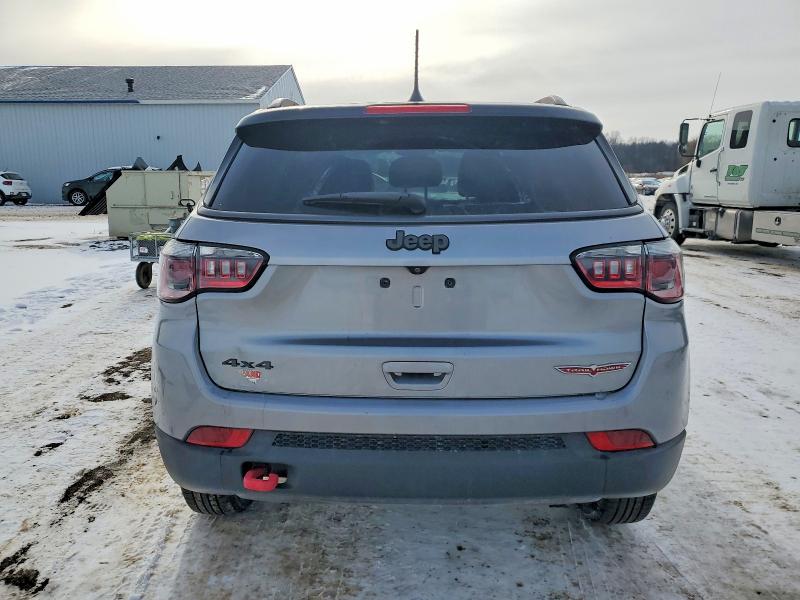 Photo 6 from auction – 2018 JEEP COMPASS TR with VIN 3C4NJDDB7JT163688