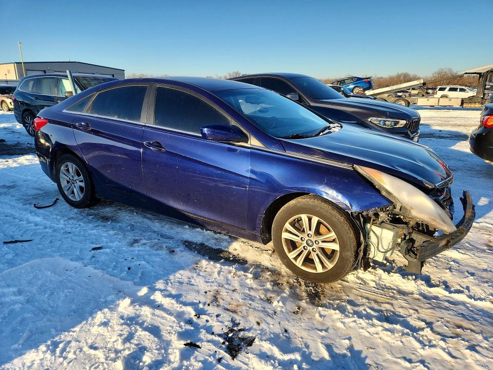 Photo 4 from auction – 2012 HYUNDAI SONATA GLS with VIN 5NPEB4AC1CH332276
