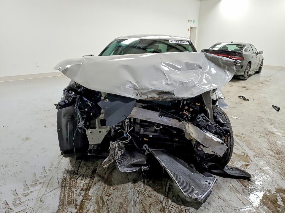 Photo 5 from auction – 2023 KIA EV6 LIGHT with VIN KNDC34LA4P5128545
