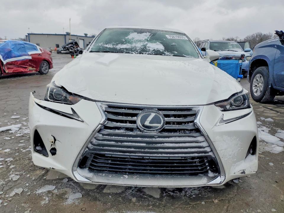 Photo 5 from auction – 2017 LEXUS IS with VIN JTHCM1D24H5019232