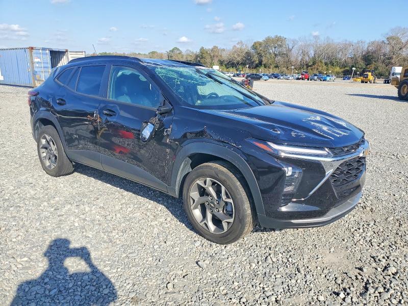 Photo 4 from auction – 2024 CHEVROLET TRAX 1LT with VIN KL77LHE2XRC084349