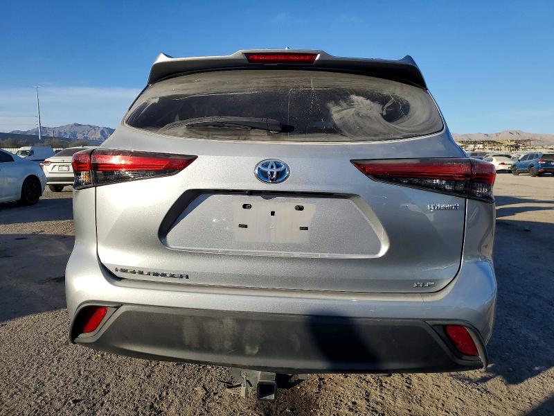 Photo 6 from auction – 2022 TOYOTA HIGHLANDER with VIN 5TDHARAH1NS513304