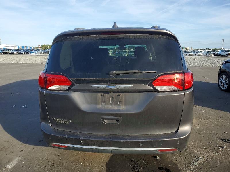 Photo 6 from auction – 2018 CHRYSLER PACIFICA T with VIN 2C4RC1BG5JR192733