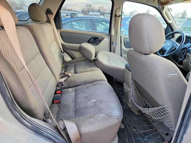 Photo 11 from auction – 2004 FORD ESCAPE XLT with VIN 1FMCU03174KA98150