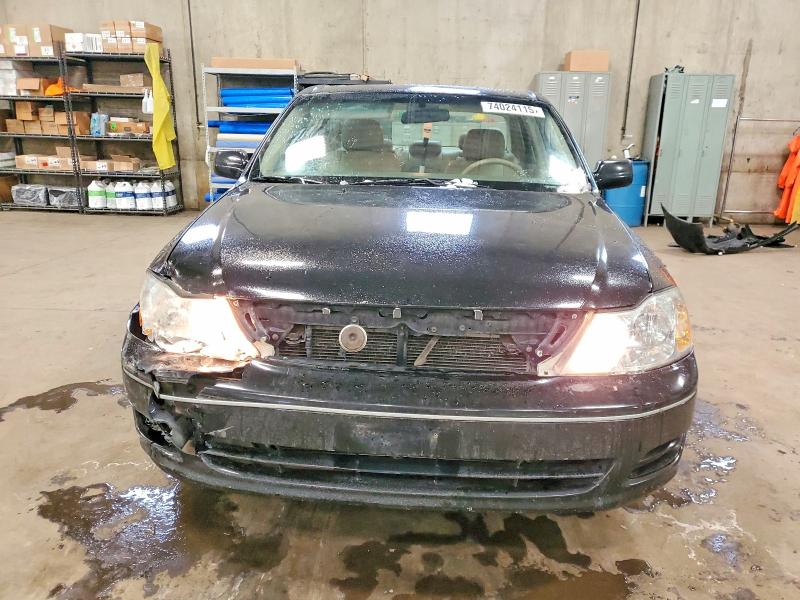 Photo 5 from auction – 2002 TOYOTA AVALON XL with VIN 4T1BF28B72U197250