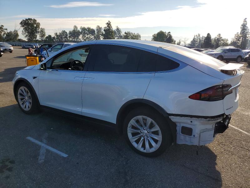 Photo 2 from auction – 2019 TESLA MODEL X with VIN 5YJXCDE22KF155953