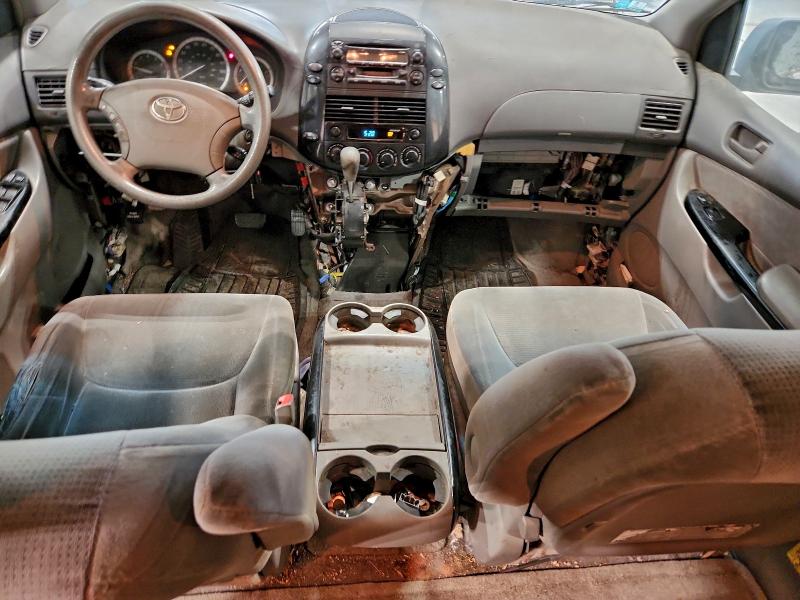 Photo 8 from auction – 2005 TOYOTA SIENNA CE with VIN 5TDZA23C75S371487