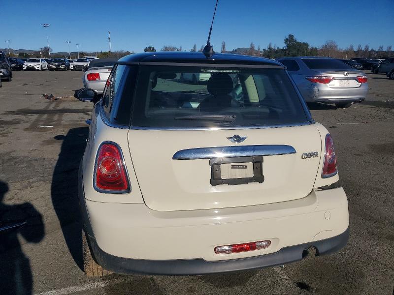 Photo 6 from auction – 2013 MINI COOPER with VIN WMWSU3C56DT545482