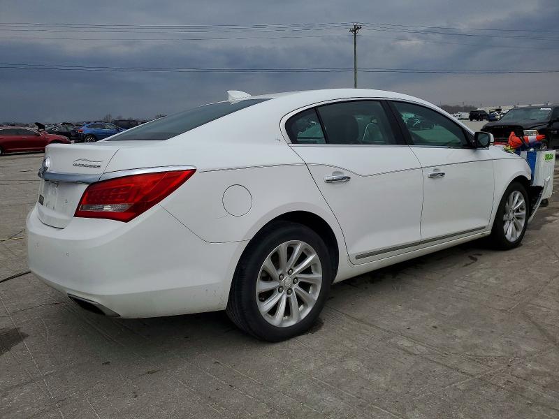 Photo 3 from auction – 2015 BUICK LACROSSE with VIN 1G4GB5G35FF176324