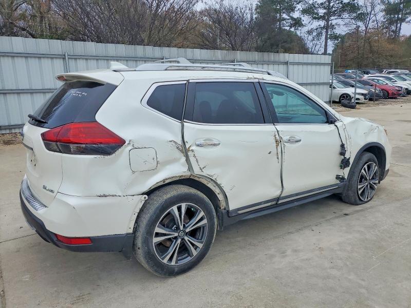 Photo 3 from auction – 2018 NISSAN ROGUE S with VIN 5N1AT2MV6JC836775