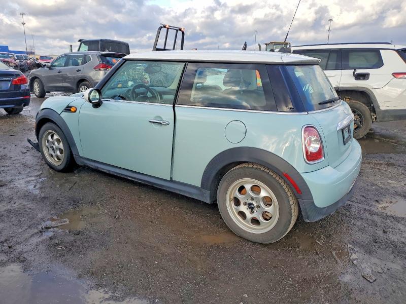 Photo 2 from auction – 2013 MINI COOPER with VIN WMWSU3C56DT680705