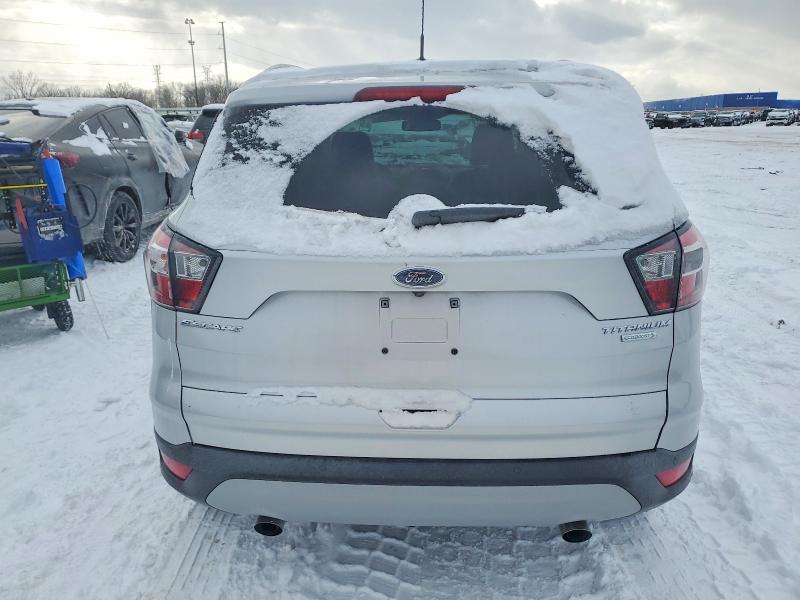 Photo 6 from auction – 2017 FORD ESCAPE with VIN 1FMCU0JDXHUE70099