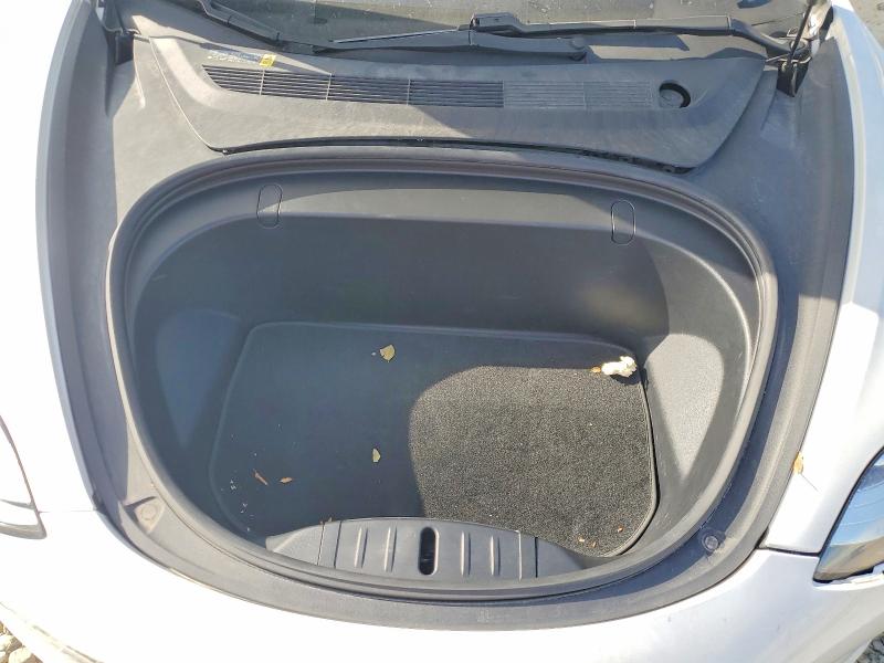 Photo 11 from auction – 2018 TESLA MODEL 3 with VIN 5YJ3E1EA0JF052026
