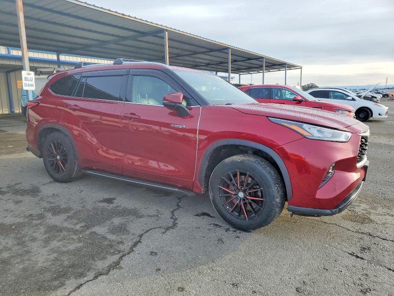Photo 4 from auction – 2020 TOYOTA HIGHLANDER with VIN 5TDHARAH7LS503163
