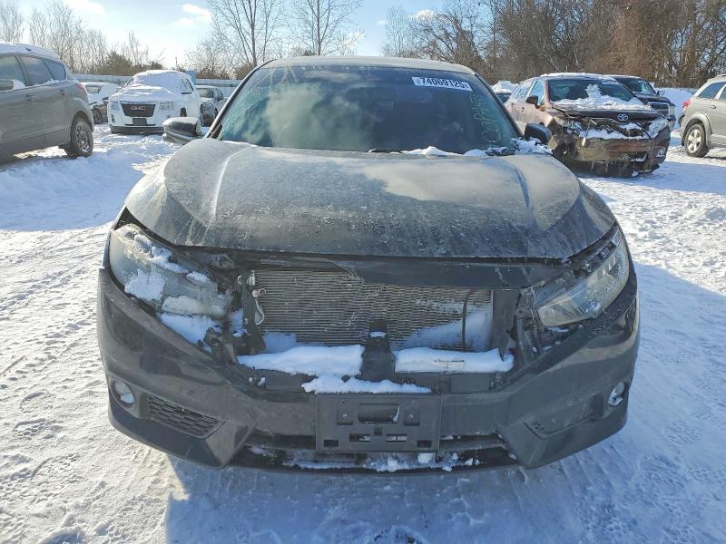 Photo 5 from auction – 2017 HONDA CIVIC with VIN 2HGFC1F96HH104157