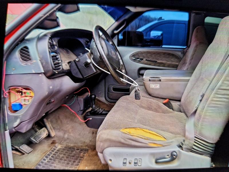 Photo 7 from auction – 2001 DODGE RAM 2500 with VIN 1B7KF23611J266593
