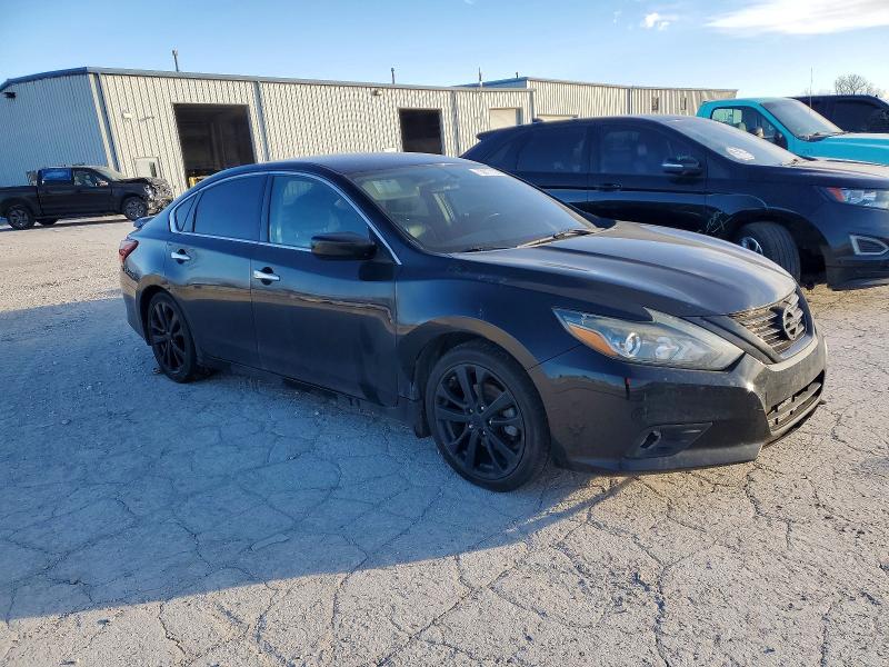 Photo 4 from auction – 2018 NISS ALTIMA with VIN 1N4AL3AP1JC295432