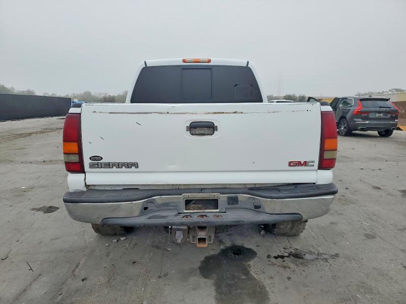 Photo 6 from auction – 2006 GMC NEW SIERRA with VIN 2GTEK13T261241535