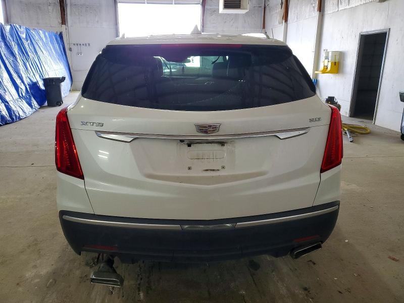 Photo 6 from auction – 2017 CADILLAC XT5 with VIN 1GYKNBRS2HZ157296