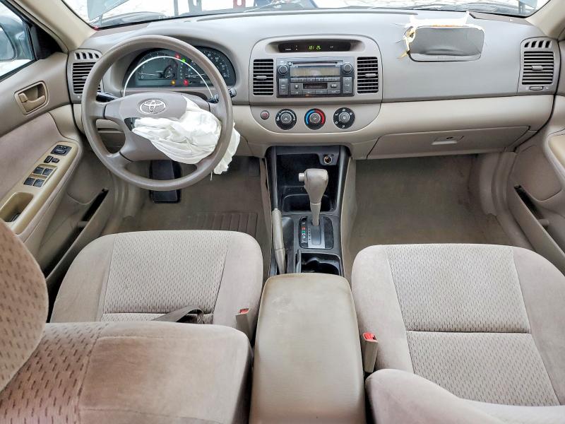 Photo 8 from auction – 2002 TOYOTA CAMRY LE with VIN 4T1BE32K72U561894
