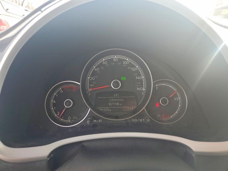 Photo 9 from auction – 2017 VOLKSWAGEN BEETLE S/S with VIN 3VW517AT0HM805572